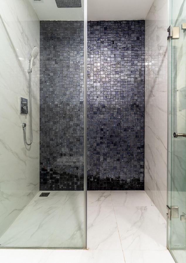 De Lux D1 Next Hyatt, Opera House, Ben Thanh, Pool,gym Ho Chi Minh City