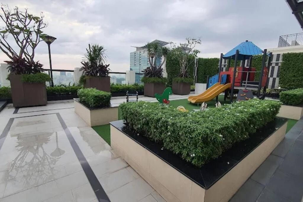De Lux D1 Next Hyatt, Opera House, Ben Thanh, Pool,gym Căn hộ