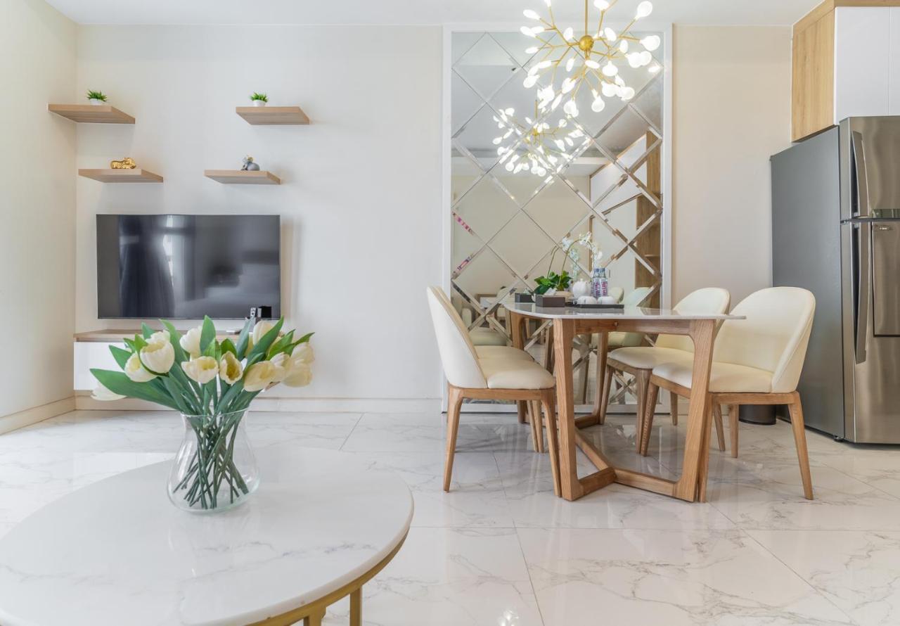 De Lux D1 Next Hyatt, Opera House, Ben Thanh, Pool,gym Apartment *